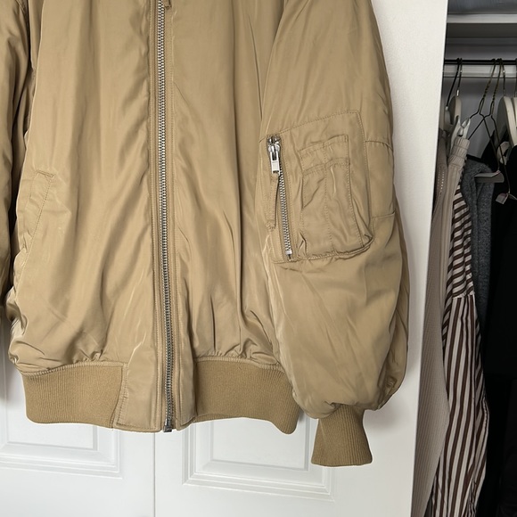 H&M oversized bomber - Picture 3 of 9